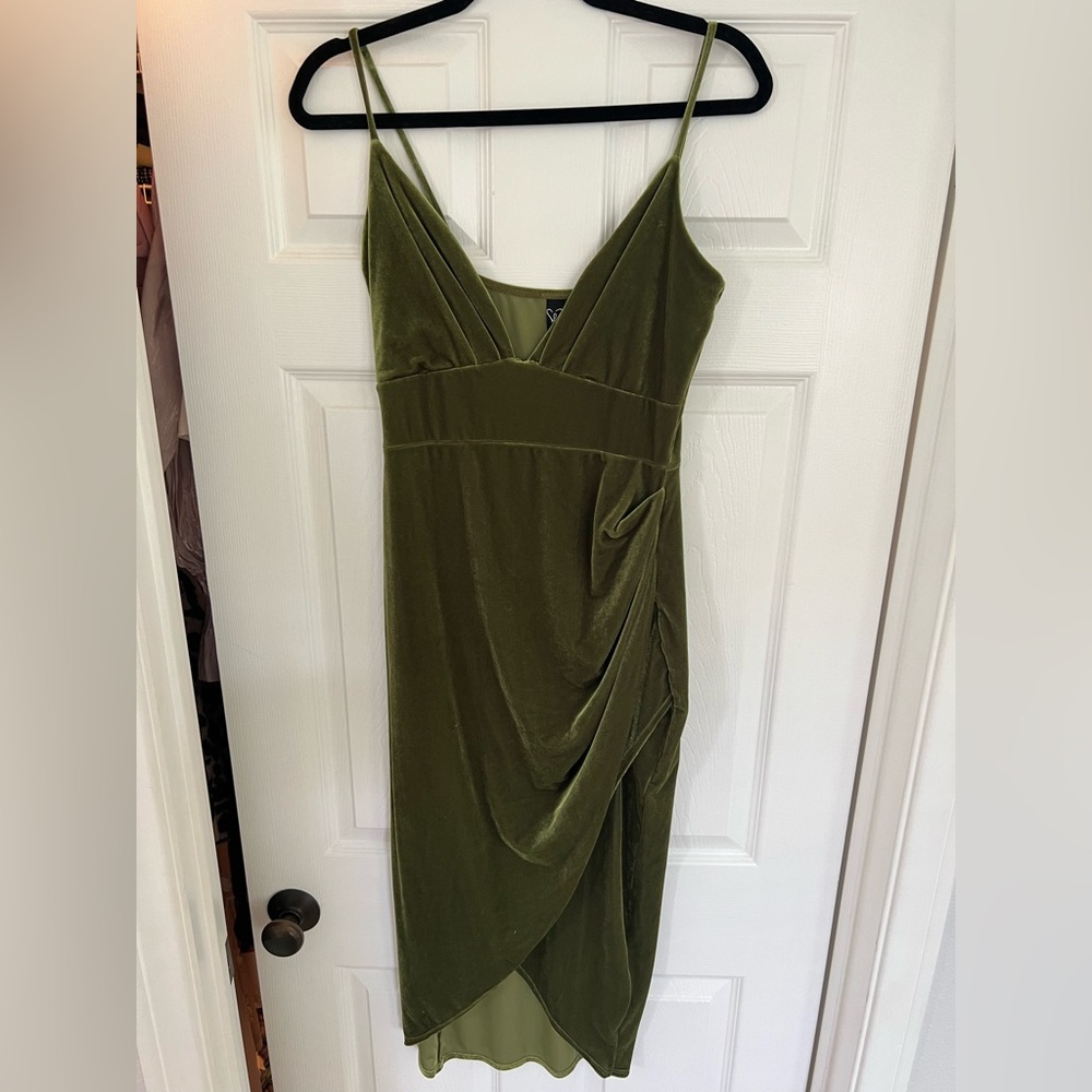 Elegant Olive Green Velvet Dress